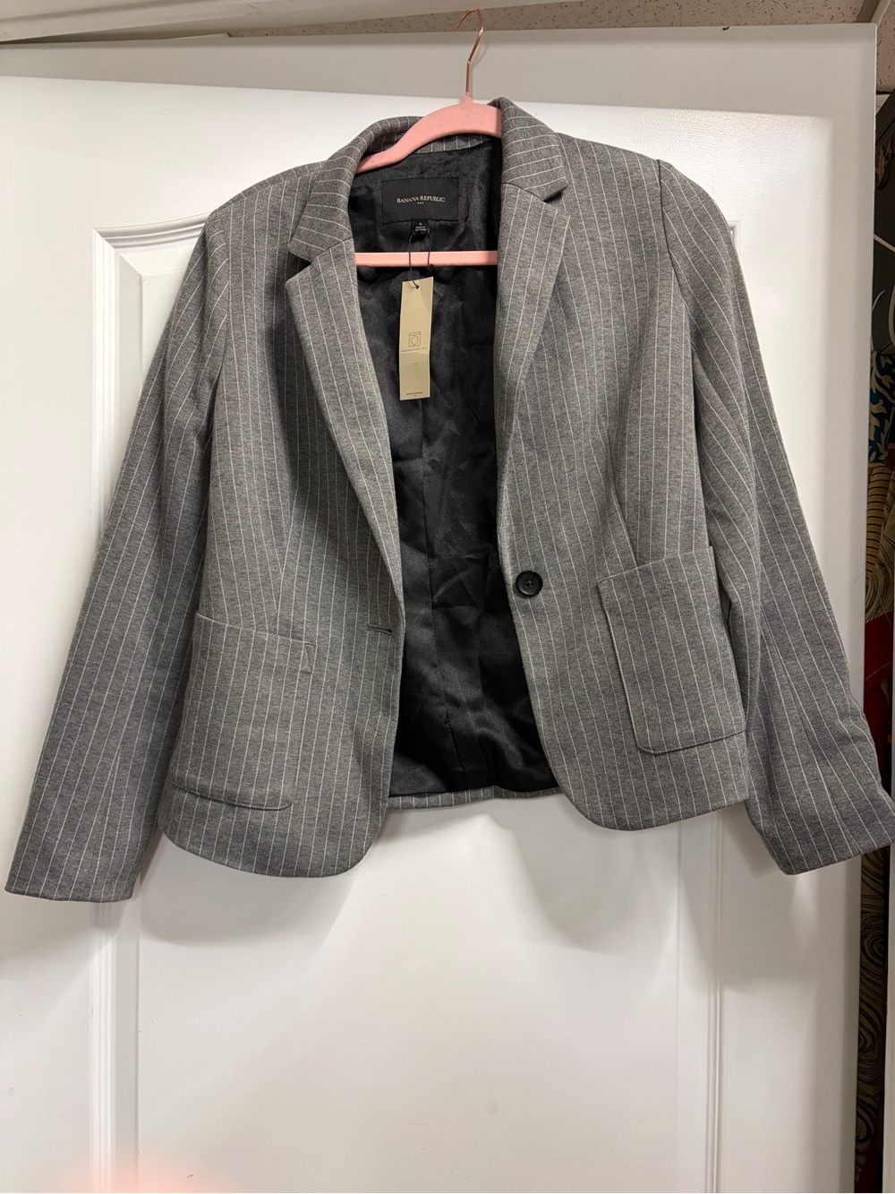 NWT Banana Republic sz 6 Gray Pinstripe blazer